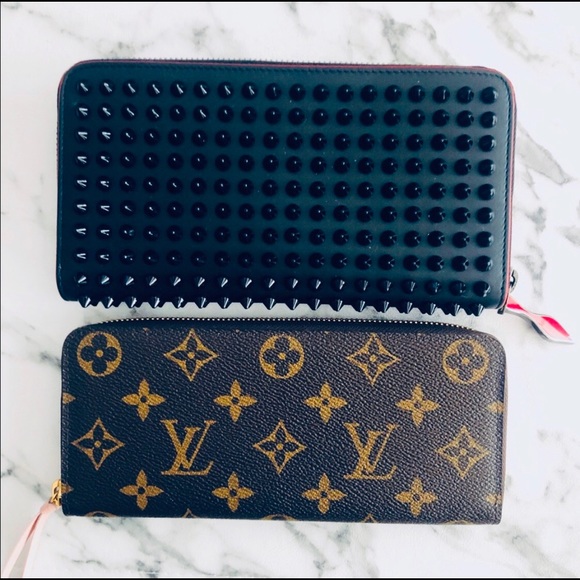 Christian Louboutin Handbags - ✨CHRISTIAN LOUBOUTIN zip wallet✨